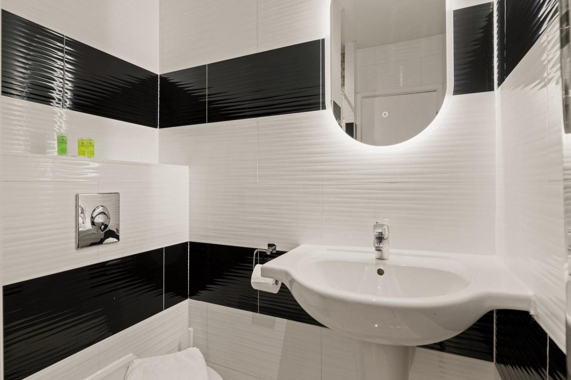 London Star Hotel Ngoại thất bức ảnh